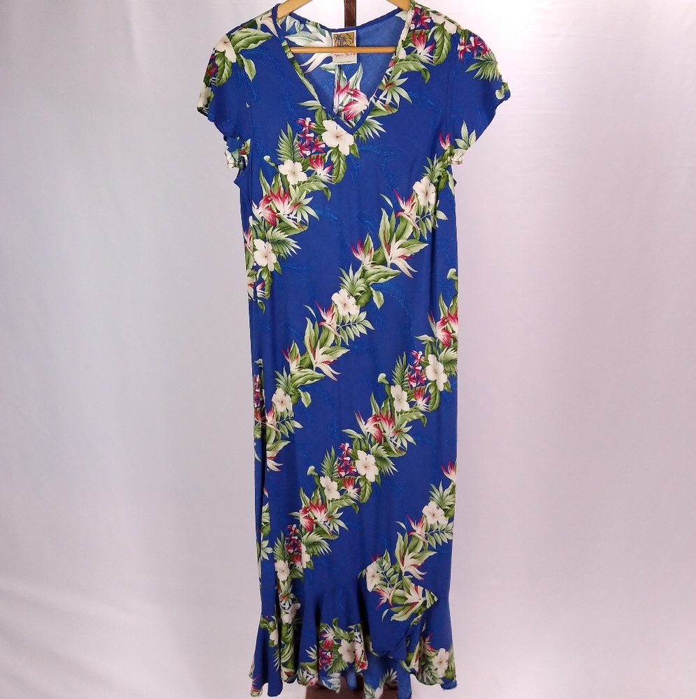 Winnie Fashion Hawaiian dress